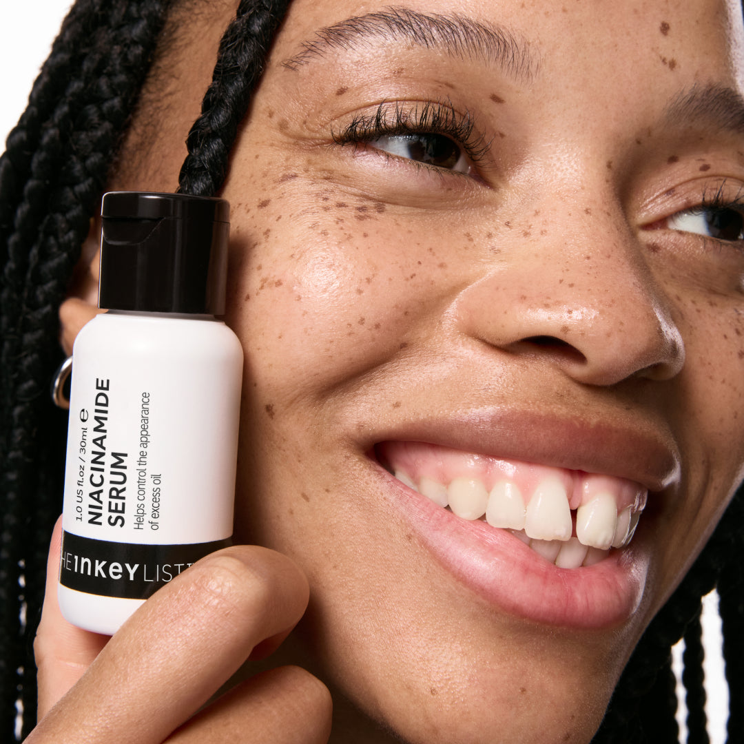 10-niacinamide-serum-z7 Model01_d6be0920-41bd-4df2-8281-5a1face2e177.jpg